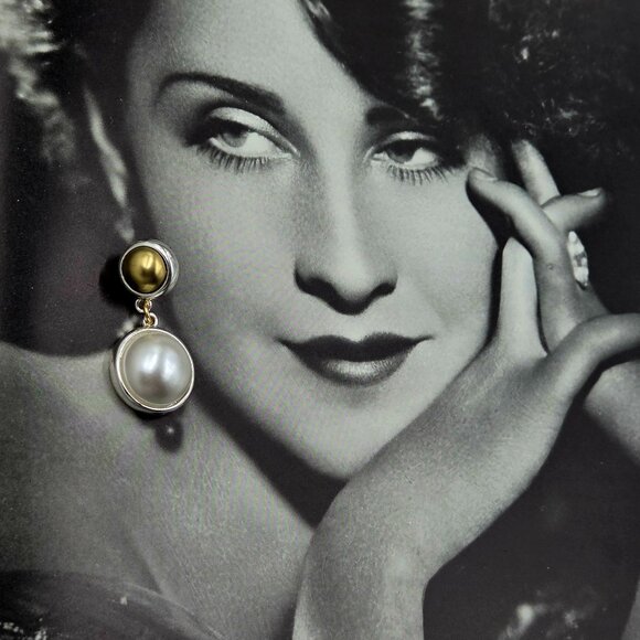 🤍🫒Vintage Drop Dangle Stud Earrings White  Olive Faux Pearl Silver-Tone Metal - Picture 1 of 12
